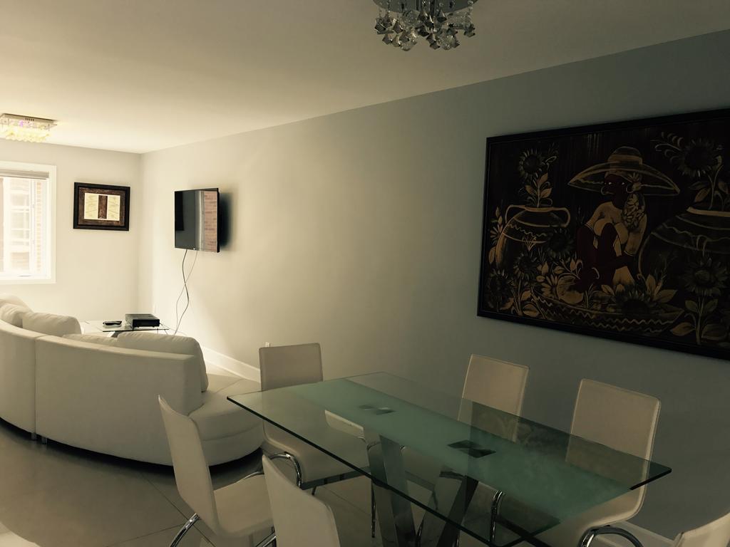 Luxury Two Story Villa Unit D Laval Exterior photo