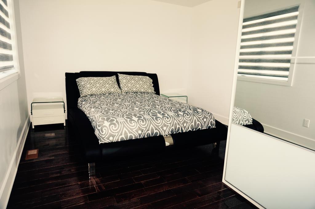 Luxury Two Story Villa Unit D Laval Exterior photo